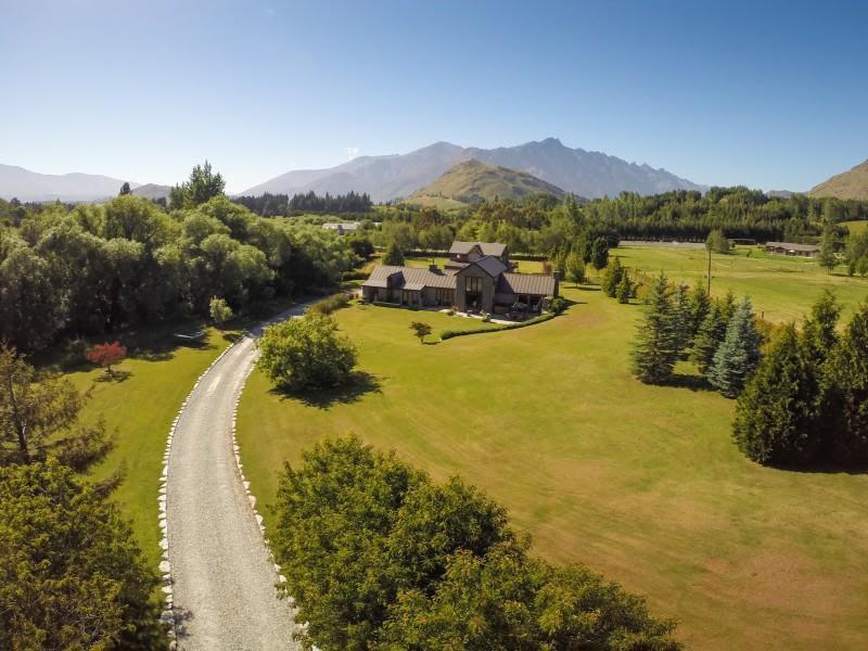 Three Thirty B & B Queenstown Oda fotoğraf